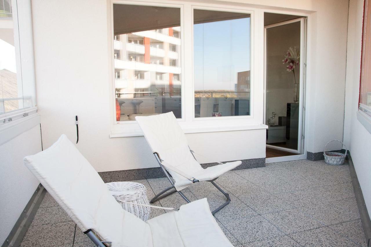 Prostorny 3 Pokojovy Apartman S Dvema Terasami Prague Exterior photo